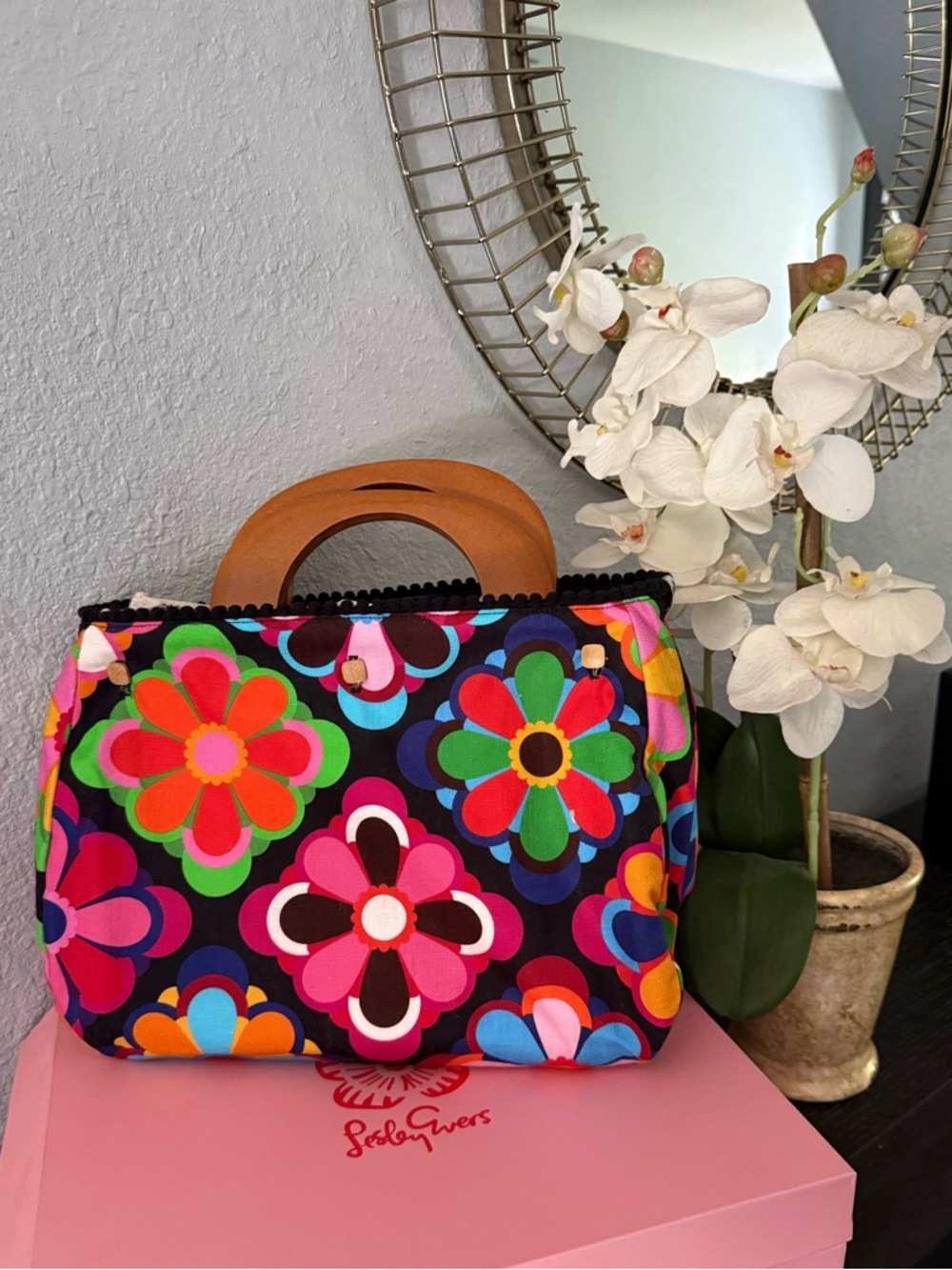 Leslie Evers Colorful Floral Tote Bermuda-style Handbag with 3 reversible covers